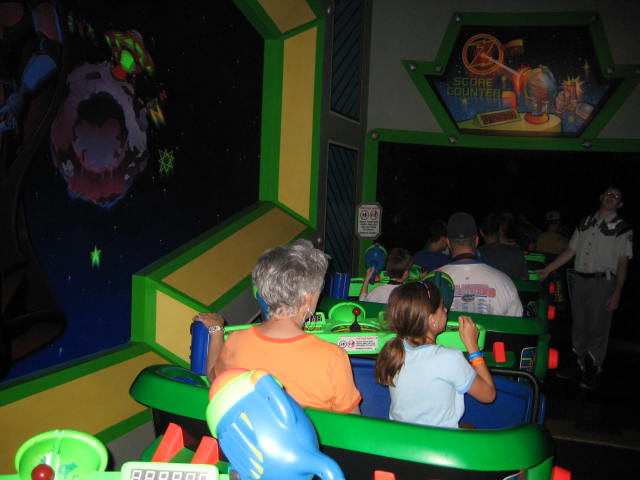 buzz lightyear disneyworld