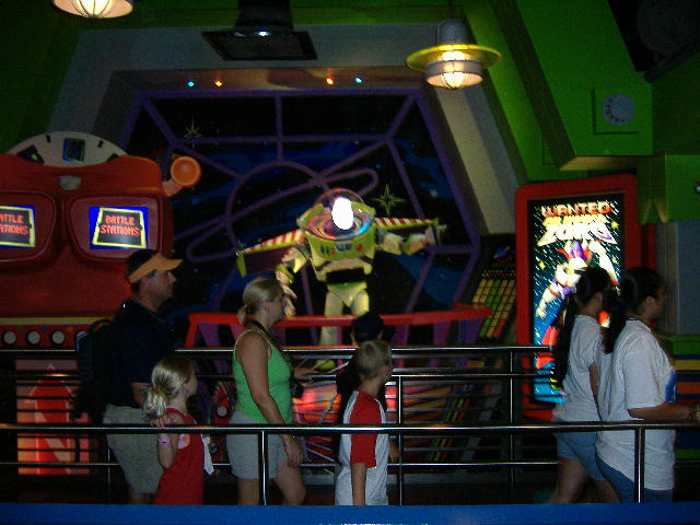 buzz lightyear disneyworld