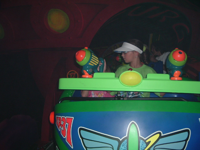 buzz lightyear disneyworld